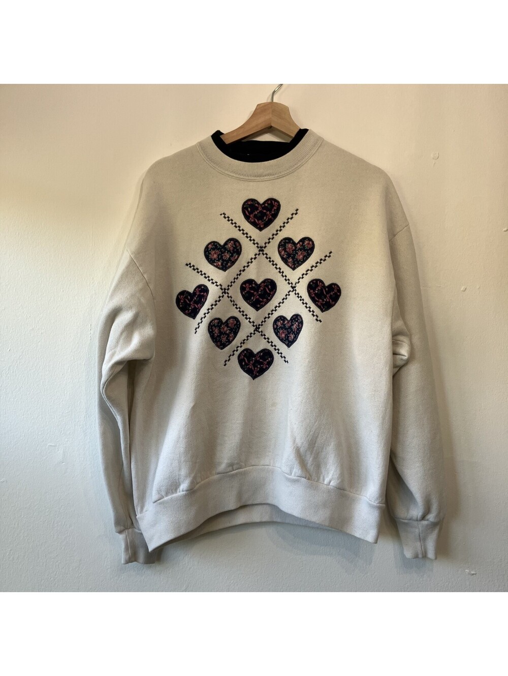 Vintage 90s Novelty Heart Graphic Sweatshirt Collar Cottage Grandma Large